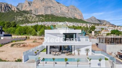 Obra nueva - Villa -
Polop de La Marina