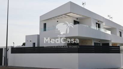 Obra nueva - Semi pareado -
Dolores