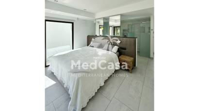 Resale - Villa -
Jávea - Cansalades