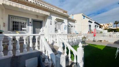Resale - Townhouse -
Orihuela Costa - La Florida