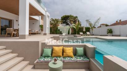 Obra nueva - Villa -
Alicante - Campoamor