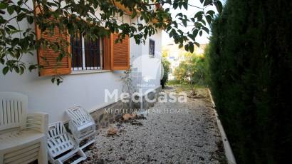 Resale - Villa -
Mil Palmeras