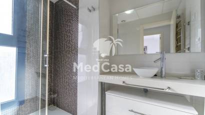 Resale - Apartment -
Torrevieja - Punta prima