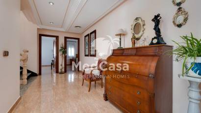 Resale - Villa -
Orihuela Costa - Hurchillo