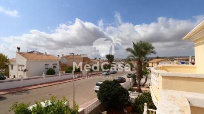 Resale - Townhouse -
Benijofar - Monte Azul