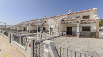 Neubau - Reihenhaus -
San Miguel de Salinas