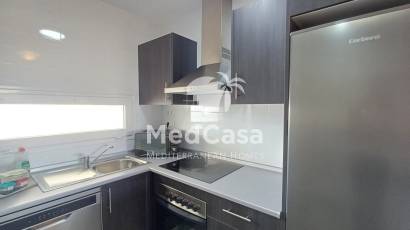 Segunda mano - Apartamento planta baja -
Roldan