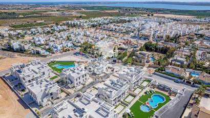 Obra nueva - Apartamento -
Rojales