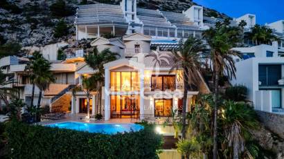 Wiederverkauf - Villa -
Altea
