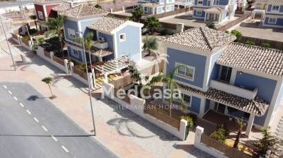 Obra nueva - Villa -
Purias