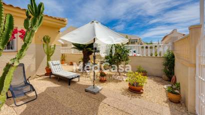 Resale - Semi detached  -
Torrevieja - Nueva Torrevieja - Aguas Nuevas
