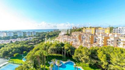 Resale - Apartment -
Orihuela Costa - Campoamor