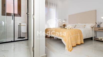 Obra nueva - Villa -
Polop de La Marina