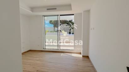 Obra nueva - Villa -
Benissa