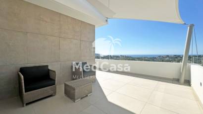 Resale - Villa -
Moraira - Benimeit