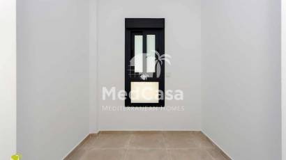 Neubau - Villa -
Daya Nueva
