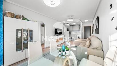 Segunda mano - Apartamento -
Torrevieja - La Mata