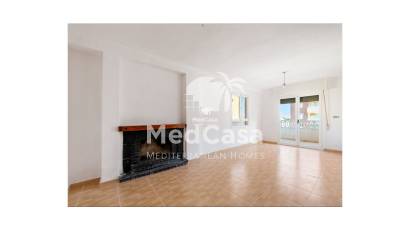 Resale - Apartment -
Torrevieja - Punta prima