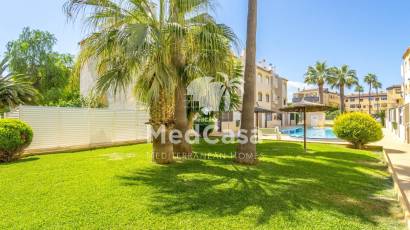 Wiederverkauf - Apartment -
Torrevieja - Punta prima