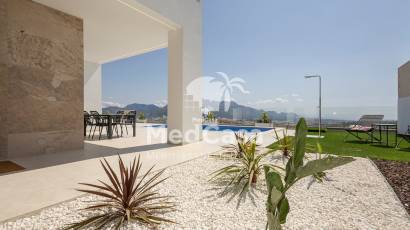 Obra nueva - Villa -
Polop de La Marina