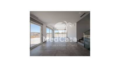 Neubau - Villa -
Golf La Finca