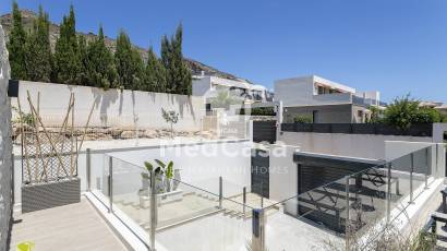 Neubau - Villa -
Finestrat