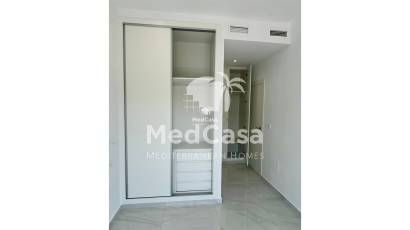 Obra nueva - Semi pareado -
Polop de La Marina