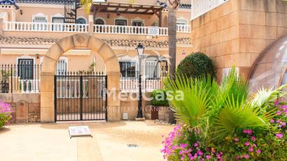 Resale - Townhouse -
Orihuela Costa - Los Dolses