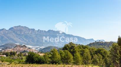 Obra nueva - Villa -
Polop de La Marina