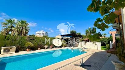 Segunda mano - Villa -
Orihuela Costa - Cabo Roig